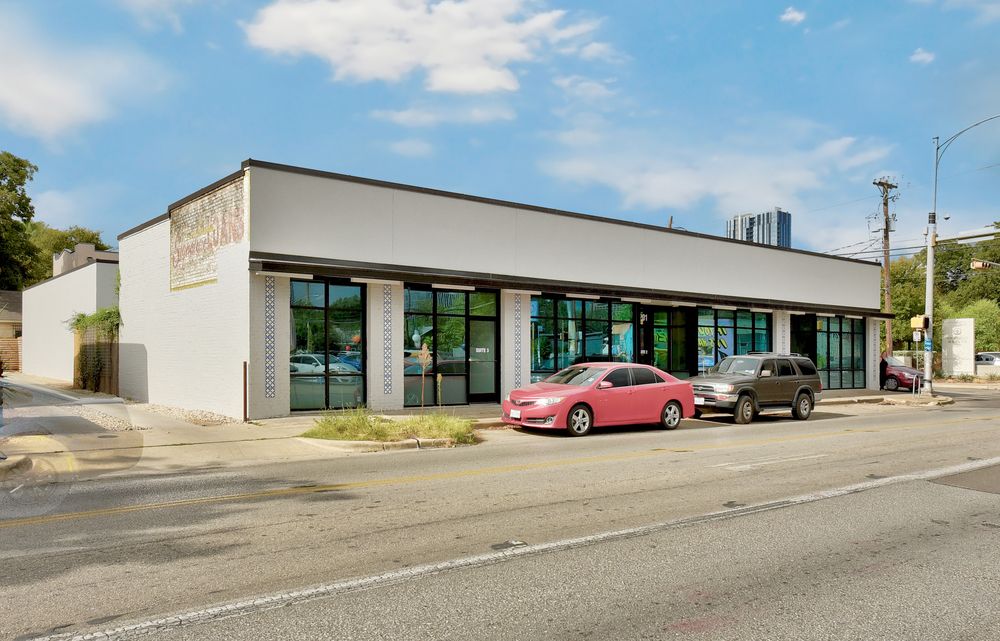 The Otto: 1201 E Cesar Chavez St, Austin, TX 78702